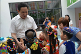 杨兴平“六一”儿童节前夕到部分幼儿园、小学看望慰问师生