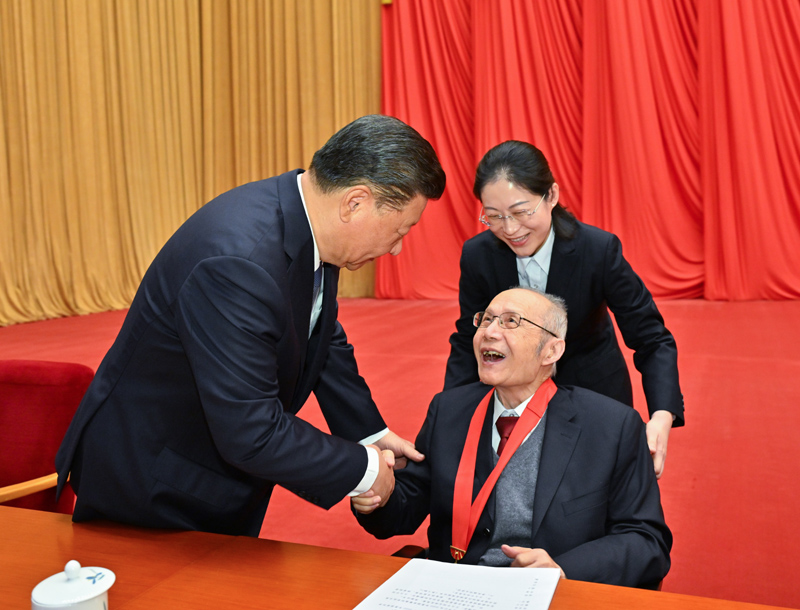 中共中央国务院隆重举行国家科学技术奖励大会 习近平出席大会并为最高奖获得者等颁奖 李克强讲话 王沪宁出席 韩正主持「相关图片」