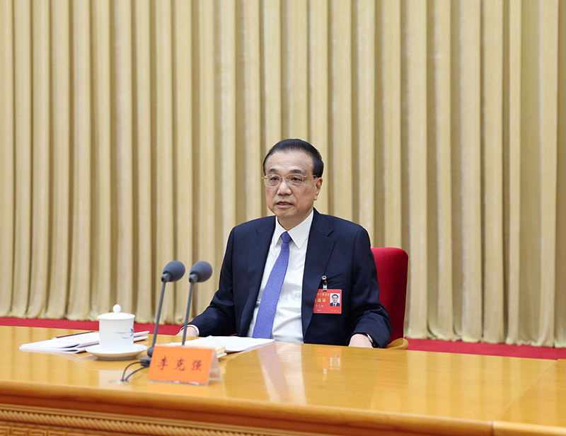 中央经济工作会议在北京举行
习近平李克强作重要讲话
栗战书 汪洋 王沪宁 赵乐际 韩正出席会议「相关图片」