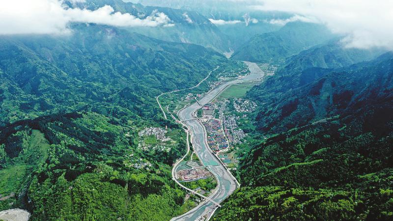 绵茂公路主体贯通 预计2022年底建成通车「相关图片」