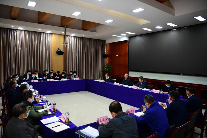 黄强在大熊猫国家公园卧龙片区调研时强调 心怀“国之大者”担负历史使命 建设名副其实出色出彩的大熊猫国家公园「相关图片」