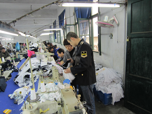 达州校服质量抽检合格率达100%