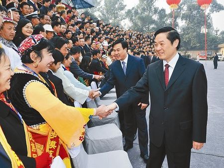 四川省第六次民族团结进步表彰大会隆重举行 四川省人民政府