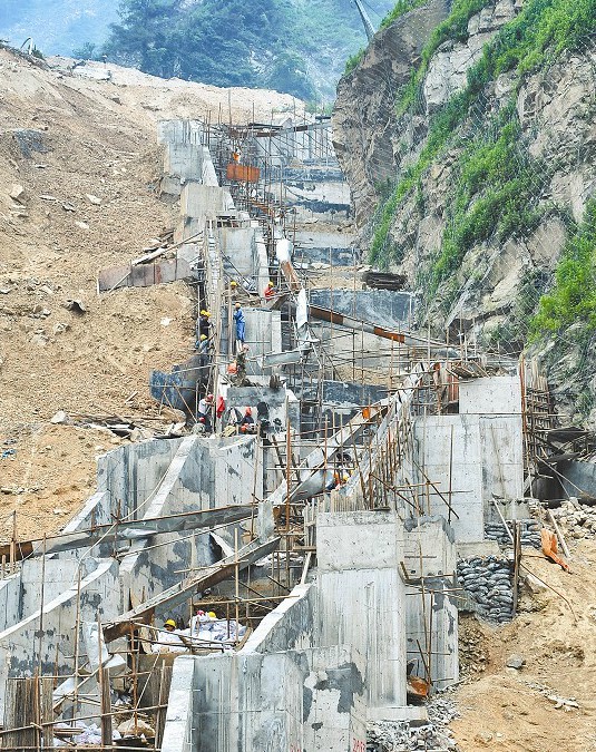 辽宁工业大学申请抗滑桩与锚索联合加固边坡设计方法专利可完整再现联合加固边坡的渐进失稳过程