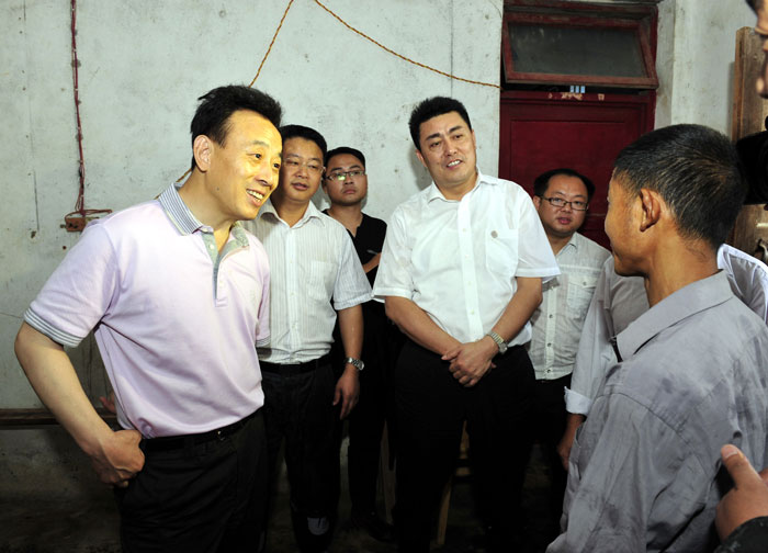 魏宏在绵阳市安县调研时强调:致富奔康我们一起努力(2)