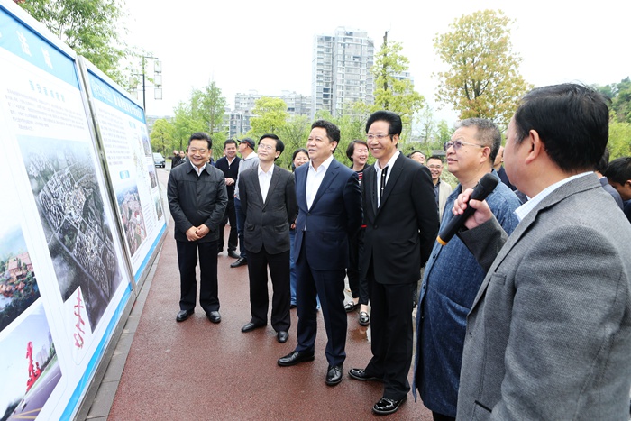 杨兴平赴遂宁市调研文化影视产业发展