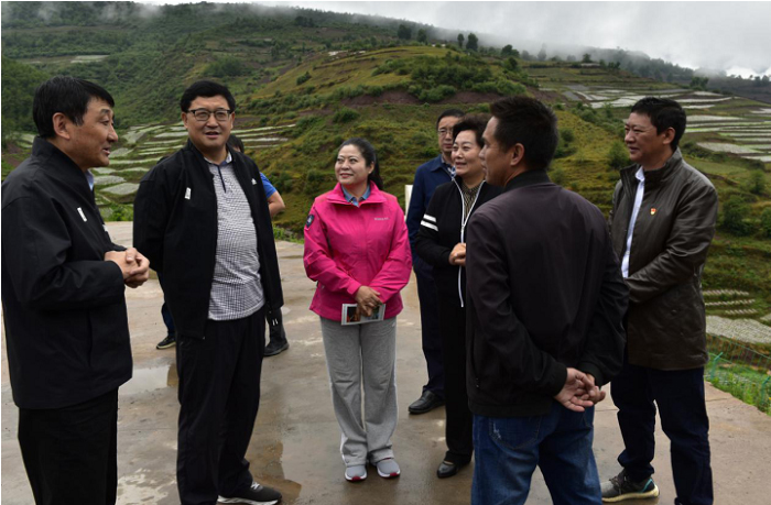 尧斯丹赴凉山州冕宁县普格县调研自发搬迁贫困人口精准扶贫并检查防汛