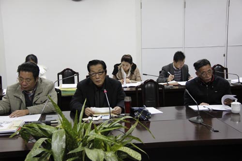 省政府参事、文史馆员讨论修改《政府工作报告