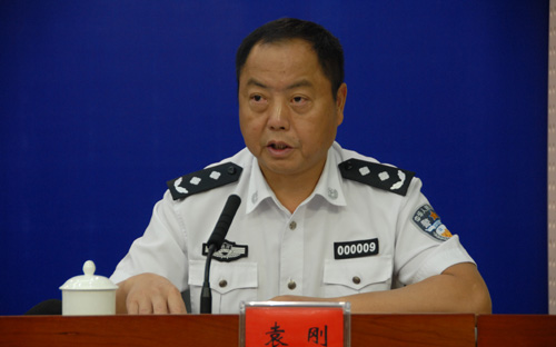 袁刚回答记者提问