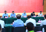 尹力在四川大学作形势报告