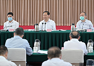 中共四川省委召开统一战线专题协商座谈会 <br>就助推全省服务业发展听取意见建议 <br>彭清华主持会议并讲话 尹力柯尊平邓小刚出席
