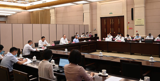 尹力出席省应对新型冠状病毒肺炎疫情应急指挥部会议 <br>不断完善机制 持续抓细抓实 <br>全面科学抓好常态化疫情防控