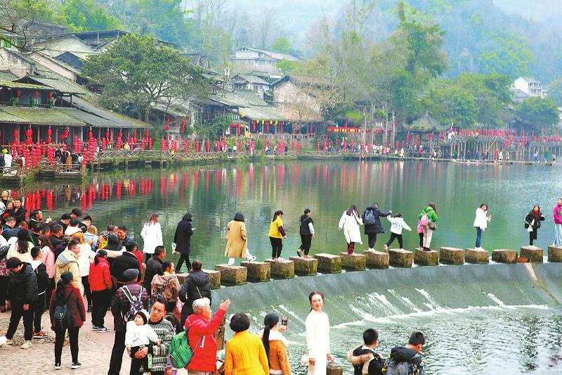 春节假期第五天，四川A级景区接待游客近624万人次