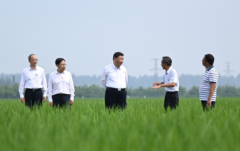 习近平在四川考察时强调
深入贯彻新发展理念主动融入新发展格局
在新的征程上奋力谱写四川发展新篇章「相关图片」