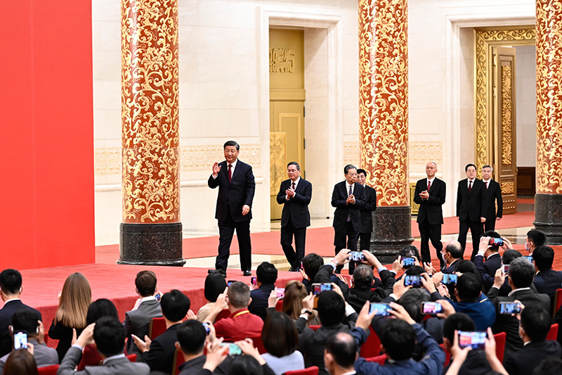 习近平：始终坚持一切为了人民一切依靠人民 以中国式现代化全面推进中华民族伟大复兴「相关图片」