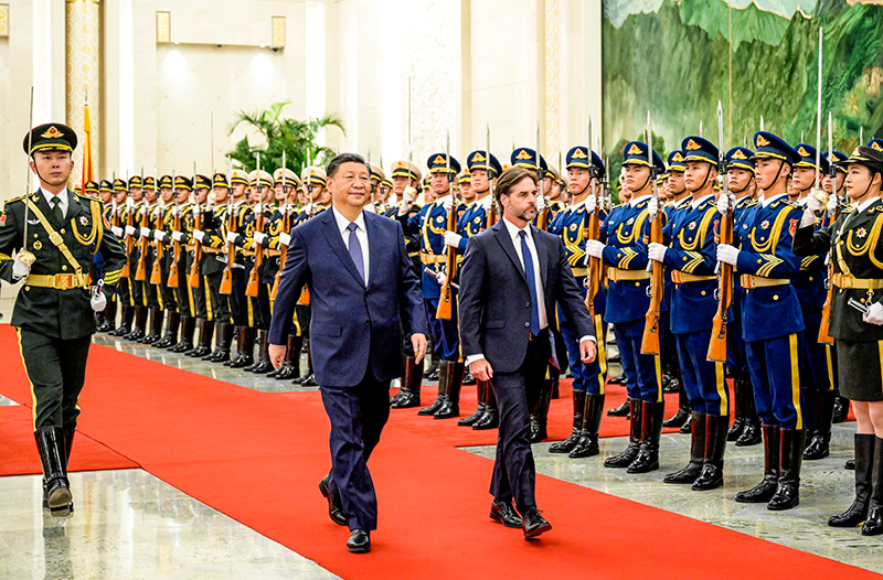 习近平同乌拉圭总统拉卡列会谈「相关图片」