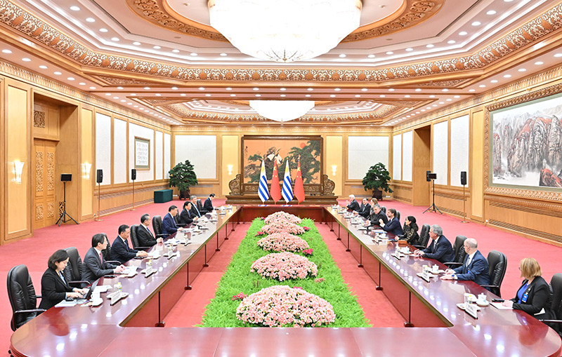 习近平同乌拉圭总统拉卡列会谈「相关图片」