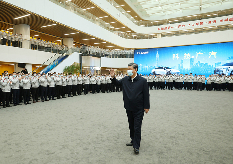 习近平在广东考察时强调
坚定不移全面深化改革扩大高水平对外开放
在推进中国式现代化建设中走在前列
蔡奇陪同考察「相关图片」