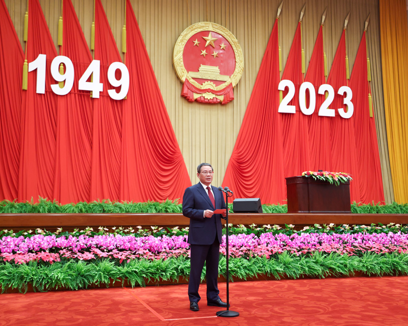 庆祝中华人民共和国成立74周年招待会在京举行 习近平发表重要讲话 李强主持 赵乐际王沪宁蔡奇丁薛祥李希韩正出席「相关图片」
