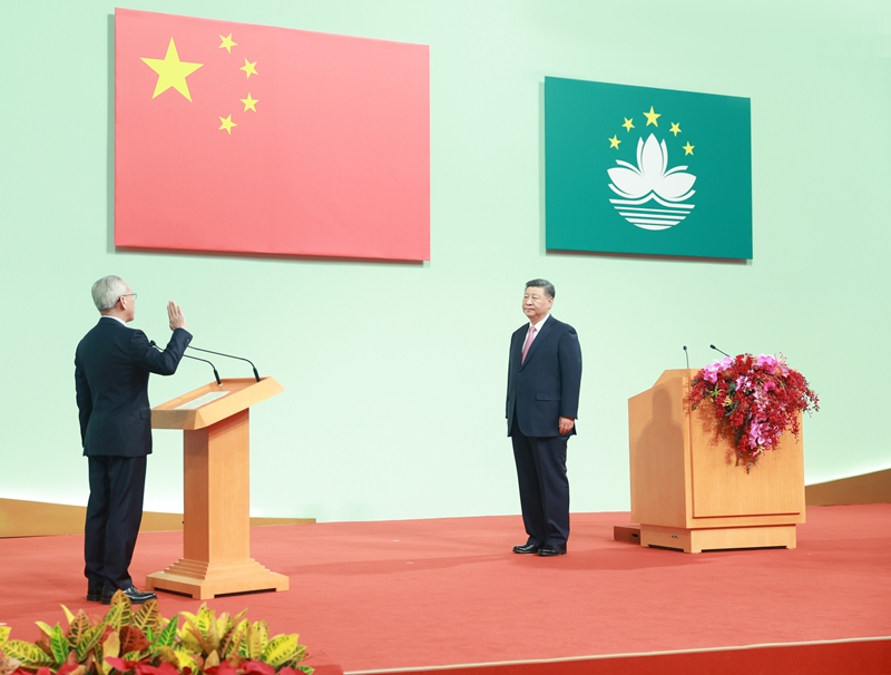 庆祝澳门回归祖国25周年大会暨澳门特别行政区第六届政府就职典礼隆重举行 
习近平出席并发表重要讲话「相关图片」