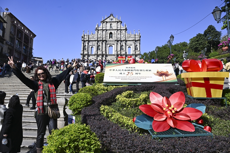 “打開發(fā)展新天地、不斷創(chuàng)造新輝煌”——習(xí)近平主席視察澳門特別行政區(qū)紀(jì)實(shí)「相關(guān)圖片」