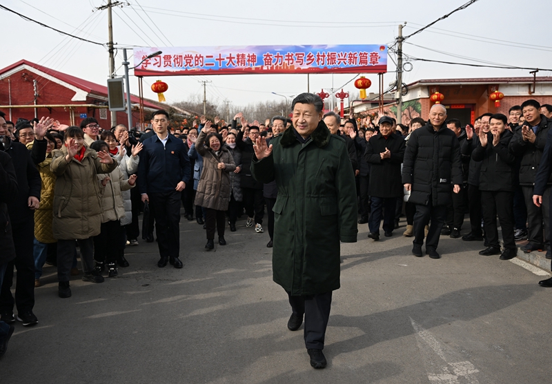 习近平春节前夕赴天津看望慰问基层干部群众 
向全国各族人民致以美好的新春祝福 
祝各族人民幸福安康 祝伟大祖国繁荣昌盛 
蔡奇陪同考察「相关图片」