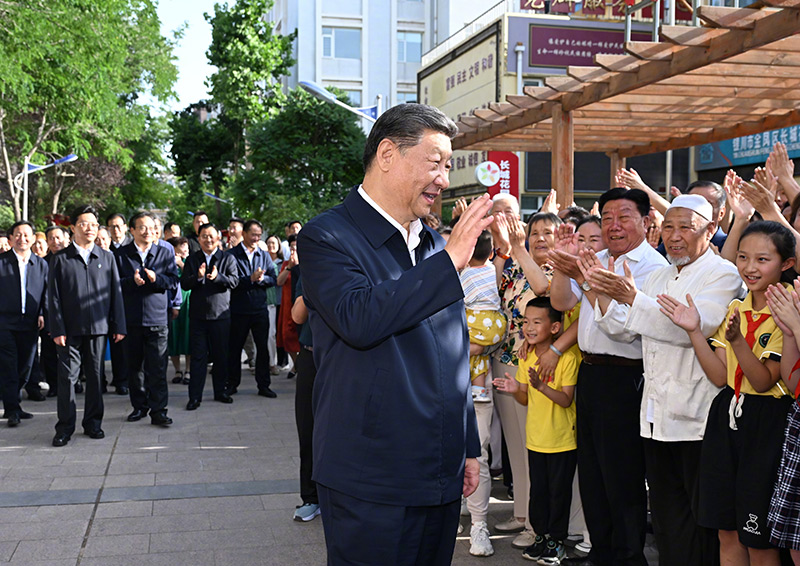 習近平：五十六個民族凝聚在一起就是中華民族共同體「相關圖片」