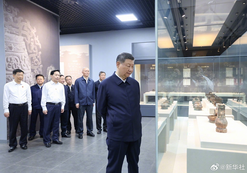 習(xí)近平在陜西寶雞市和甘肅天水市考察調(diào)研「相關(guān)圖片」