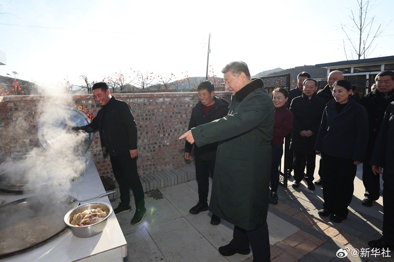 习近平在辽宁葫芦岛市看望慰问受灾群众「相关图片」