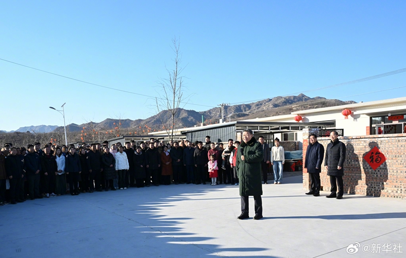 习近平在辽宁葫芦岛市看望慰问受灾群众「相关图片」