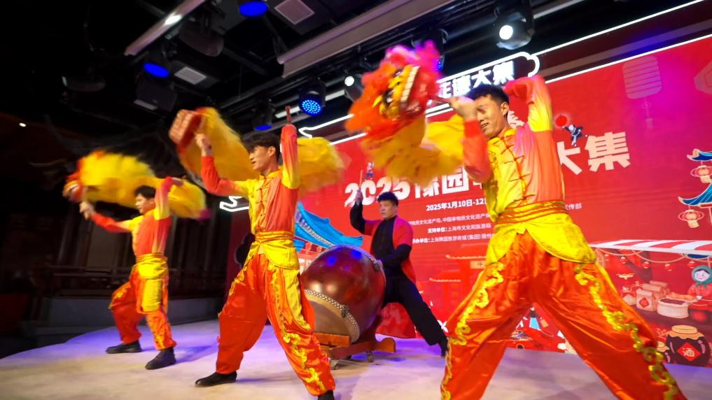 2025入境游火热开局，老外打卡“中国年”「相关图片」