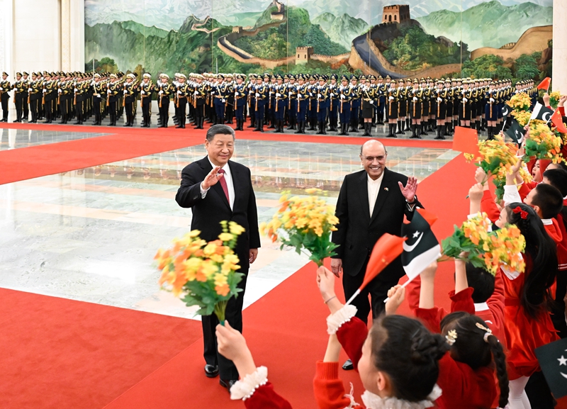 习近平同巴基斯坦总统扎尔达里会谈「相关图片」
