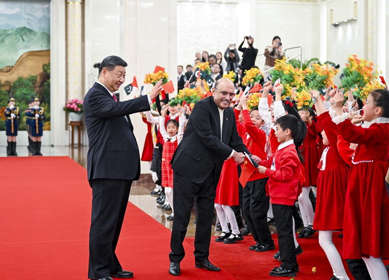 习近平同巴基斯坦总统扎尔达里会谈「相关图片」