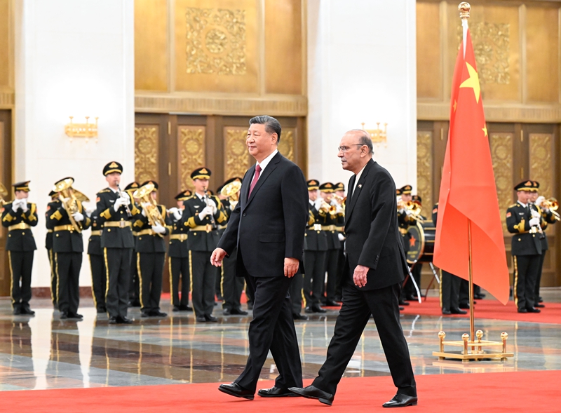 习近平同巴基斯坦总统扎尔达里会谈「相关图片」