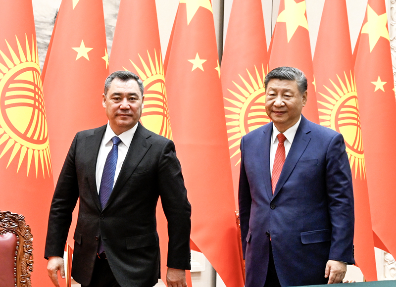 习近平同吉尔吉斯斯坦总统扎帕罗夫会谈「相关图片」