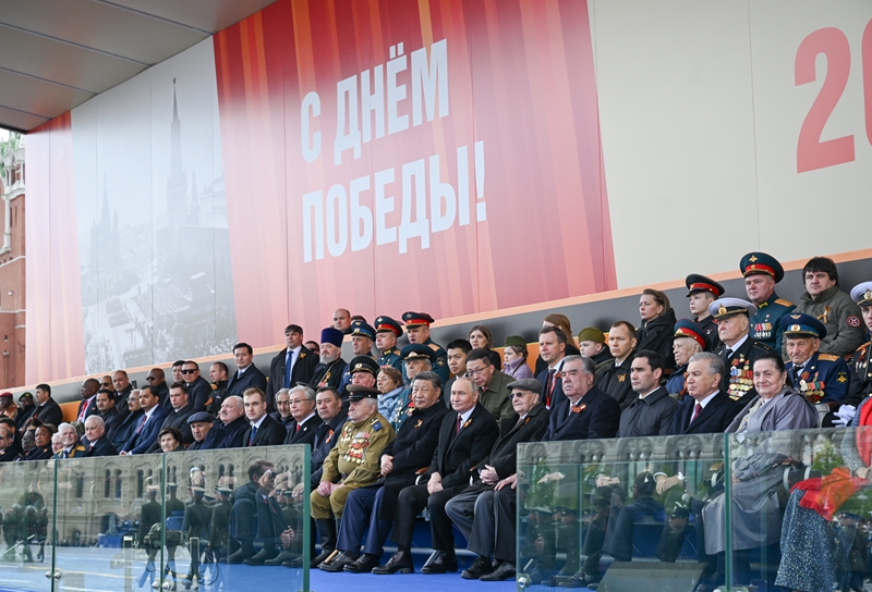 习近平出席俄罗斯纪念苏联伟大卫国战争胜利80周年庆典「相关图片」