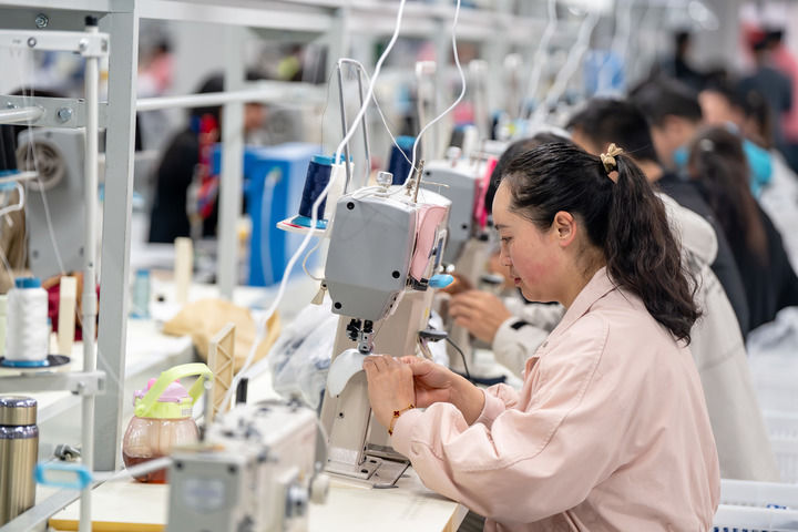 以高质量发展的确定性应对各种不确定性——中国经济圆桌会聚焦“四稳”「相关图片」