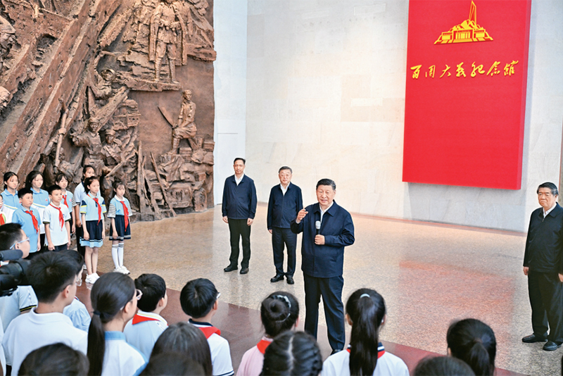 习近平：弘扬伟大抗战精神，向着中华民族伟大复兴的光辉彼岸奋勇前进「相关图片」