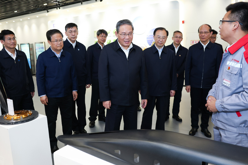 李强在甘肃、青海调研时强调
统筹推进高质量发展和高水平保护
构建体现本地特色和优势的现代化产业体系「相关图片」