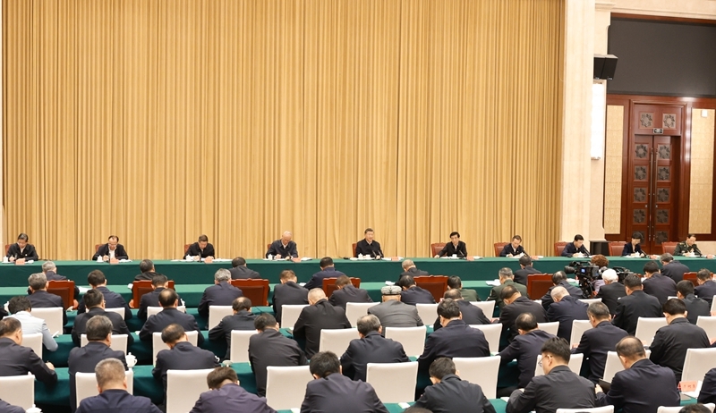 习近平在听取新疆维吾尔自治区党委和政府工作汇报时强调：完整准确全面贯彻新时代党的治疆方略 努力建设团结和谐、繁荣富裕、文明进步、安居乐业、生态良好的社会主义现代化新疆「相关图片」