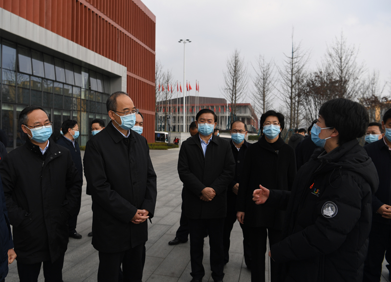 黄强省长调研成都大运会准备工作及疫情防控要求落实情况
并主持召开大运会省推进协调工作组2022年第1次全体会议「相关图片」