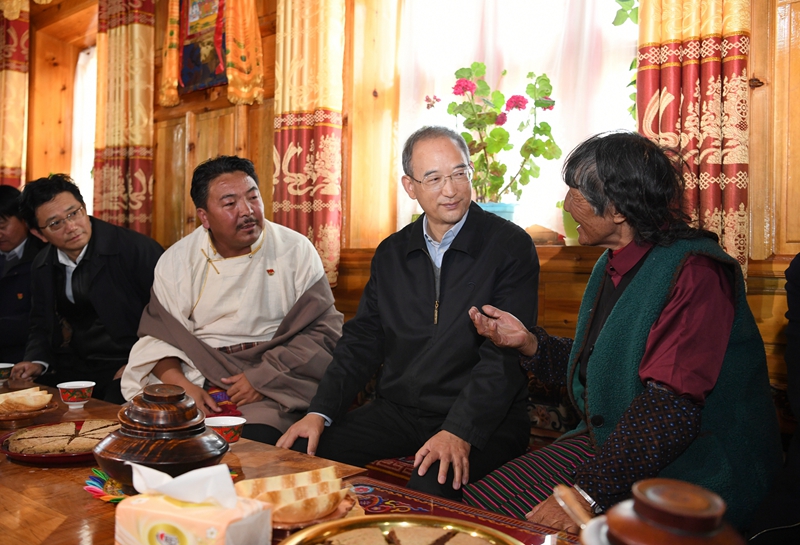 黄强在甘孜州开展专题调研时强调
坚定不移推动民族地区文旅产业高质量发展「相关图片」