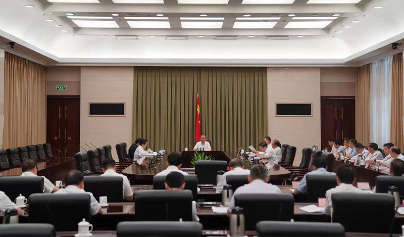 省政府党组理论学习中心组召开专题学习会
深入学习贯彻习近平总书记来川视察重要指示精神「相关图片」