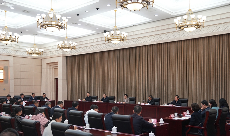 2025年省政府与省总工会联席会议召开
施小琳出席并讲话「相关图片」