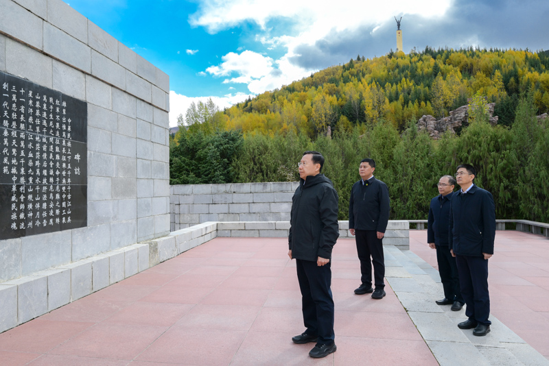 王晓晖在阿坝州绵阳市调研时强调
坚决实现全年目标 科学谋划“十五五”发展
乘势而上推进现代化建设不断取得新成效「相关图片」