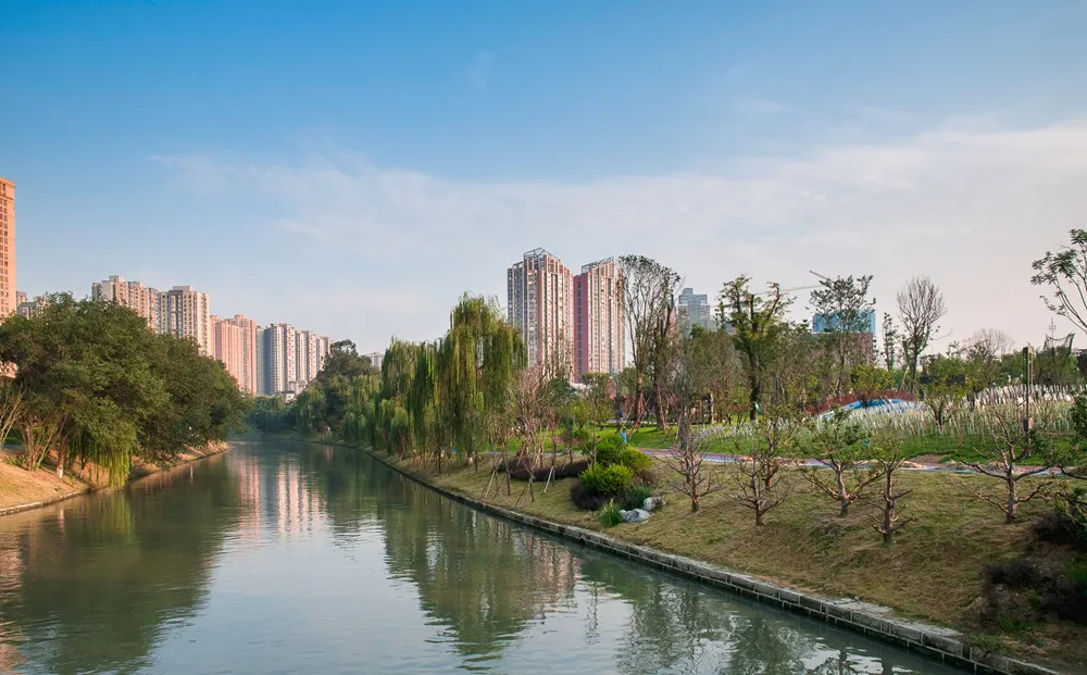 2020年11月,沙河城市公园作为成都市锦江示范河湖建设价值转换点位