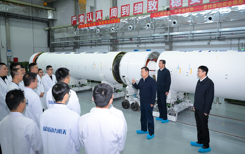 ���������ڽ��������е���ʱǿ�� 
�ƶ�����ʵ���������������н� 
ȷ����ʮ���塱���þ���ò������ͼƬ��