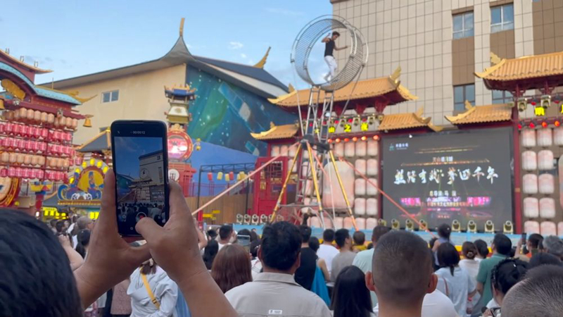 新華視點｜暑期文旅市場亮點紛呈：從清涼游到主題展 消費潛力持續(xù)釋放「相關(guān)圖片」