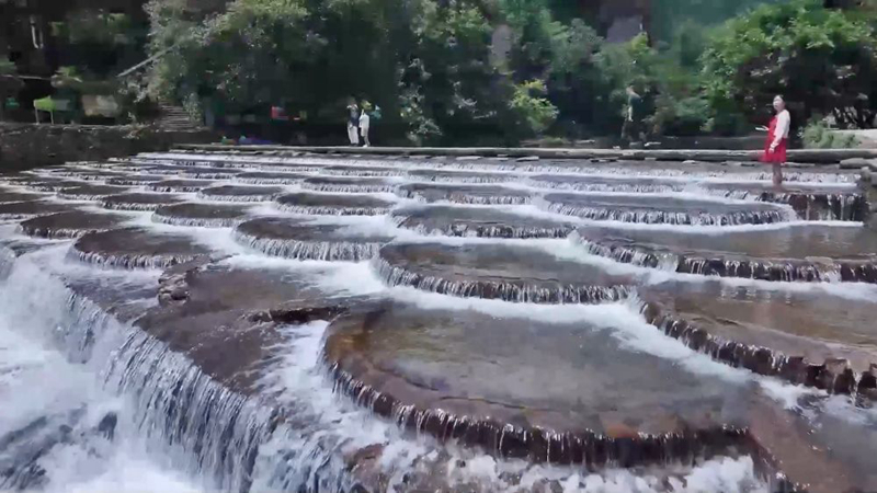 新華視點｜暑期文旅市場亮點紛呈：從清涼游到主題展 消費潛力持續(xù)釋放「相關(guān)圖片」