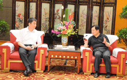 蒋巨峰会见中国移动通信集团党组书记副董事长奚国华一行